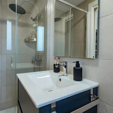 Casa Laietana Apartment